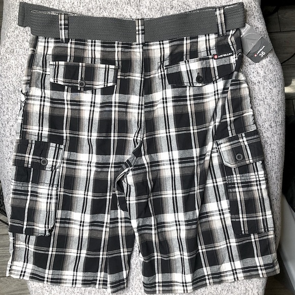 Airwalk™️ Plaid Men’s Skateboarding Cargo Board Shorts NEW with Tags Size 36 - Picture 3 of 8